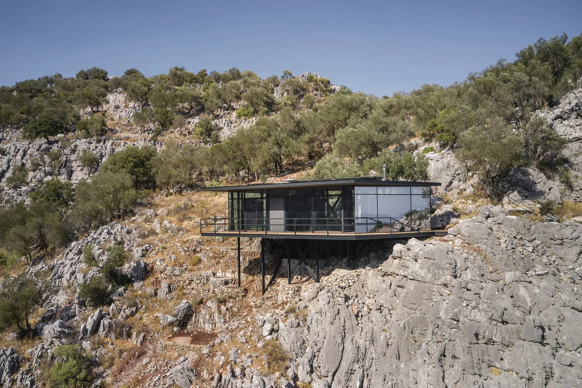 G-House, uygulama fotoğrafı