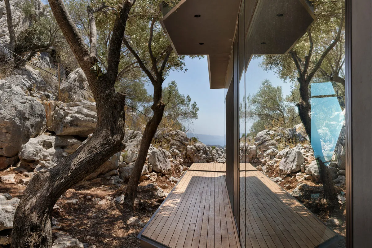 G-House, uygulama fotoğrafı