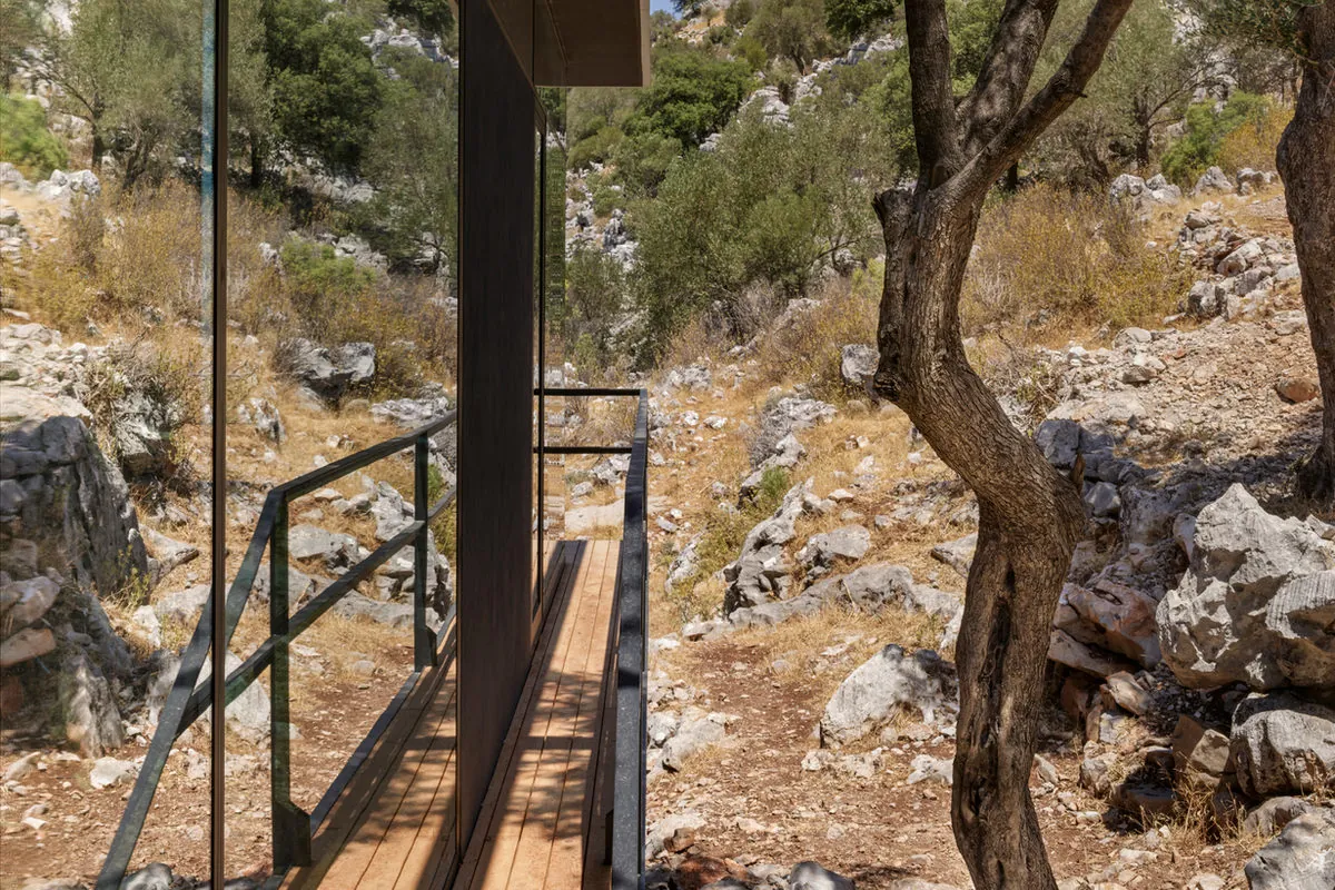 G-House, uygulama fotoğrafı