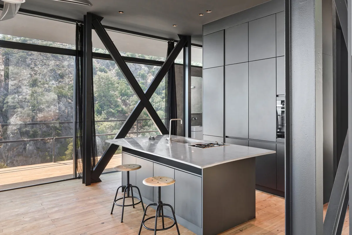 G-House, uygulama fotoğrafı