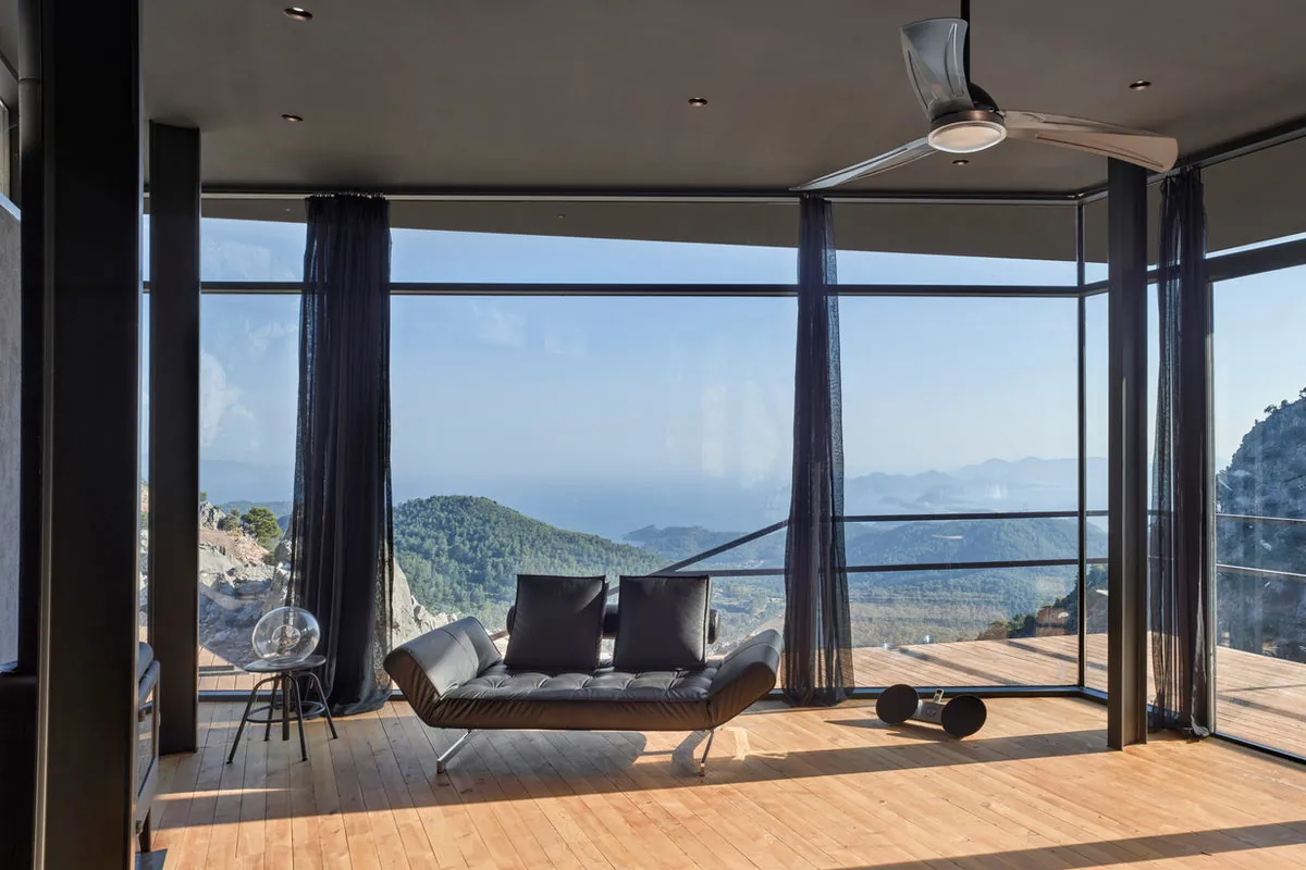 G-House, uygulama fotoğrafı